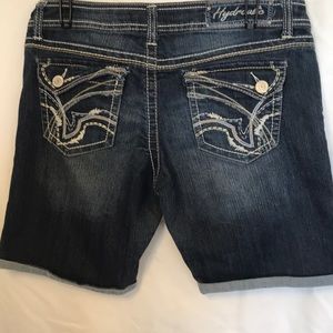 Hydraulic denim bermuda shorts